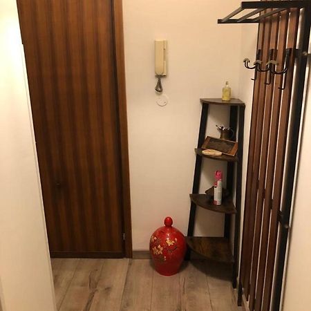 Monovano Elllen Grado Luaran gambar